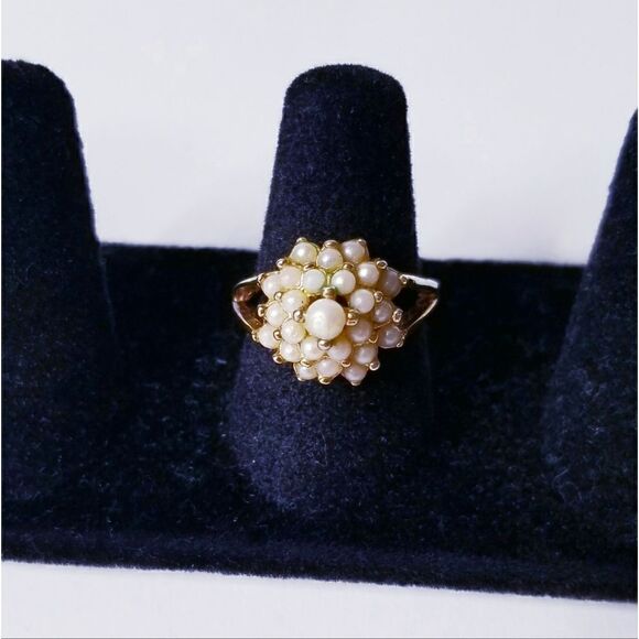 Antique Gold small clustered pearls dome ring - Picture 1 of 13